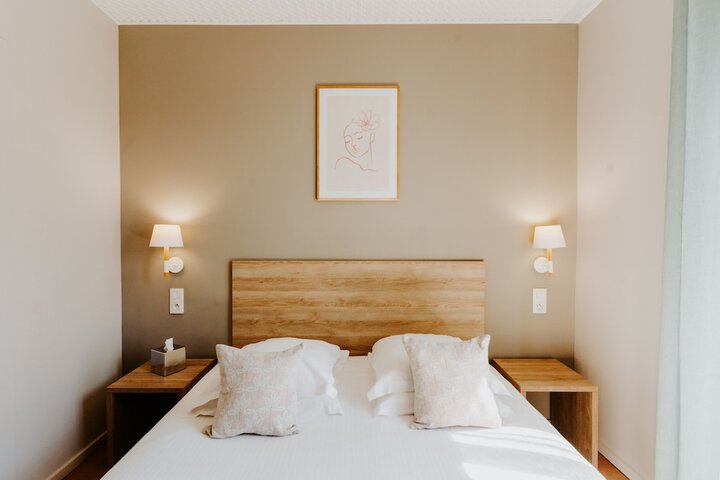 Room 14 of 66