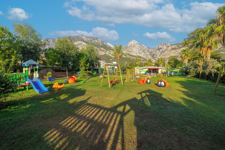Childrens Activities 47 of 121
