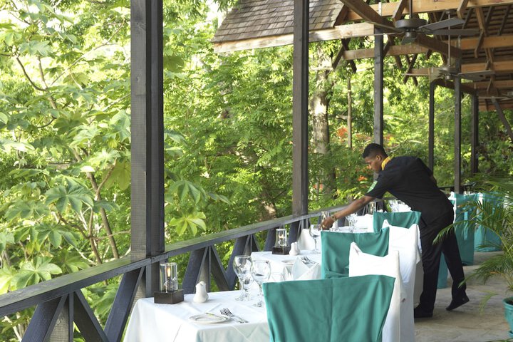 Dining 52 of 90