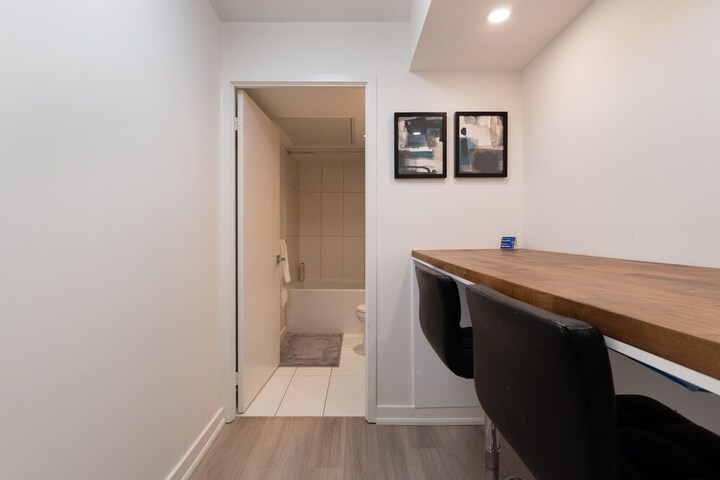 Room 63 of 108