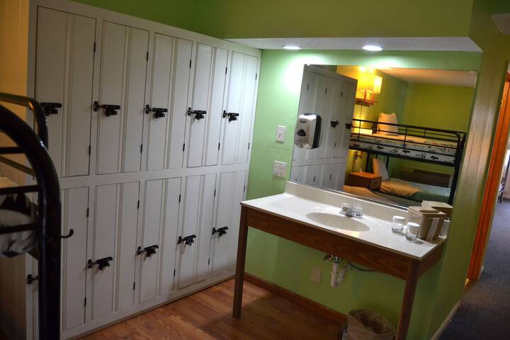 Room amenity