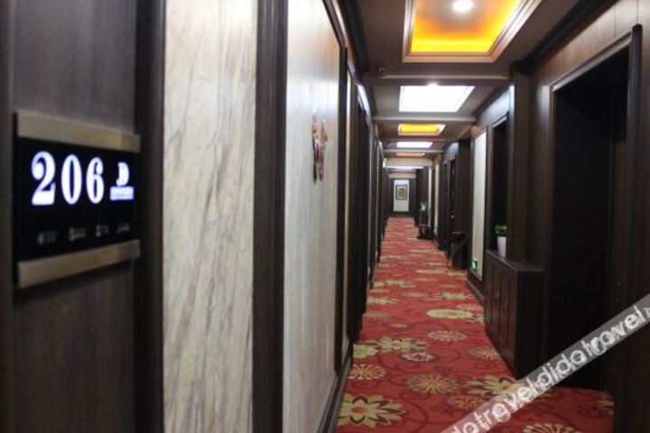 Hotel Interior 7 of 27