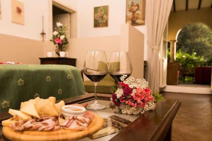 Dining 44 of 63