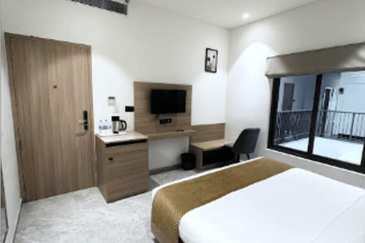 Room 15 of 35