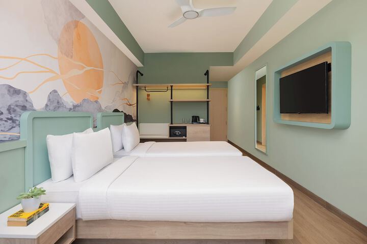 Room 10 of 25