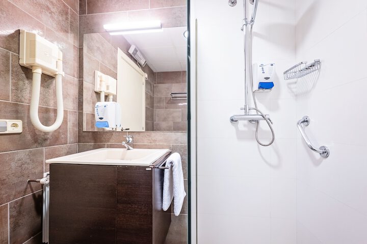 Clean Restrooms