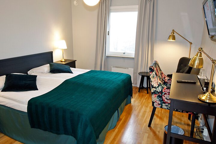 Room 10 of 55