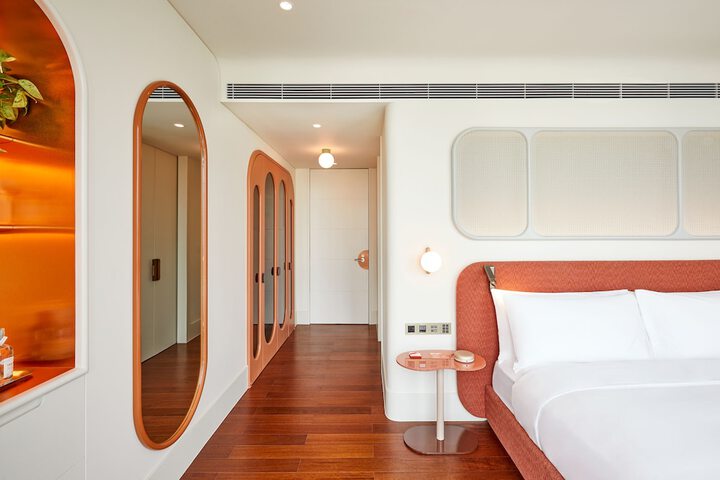 Room 19 of 141