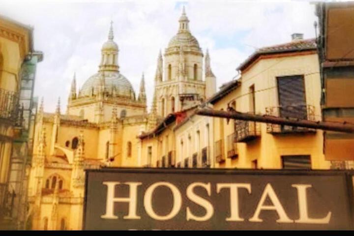 Exterior of Hostal Plaza