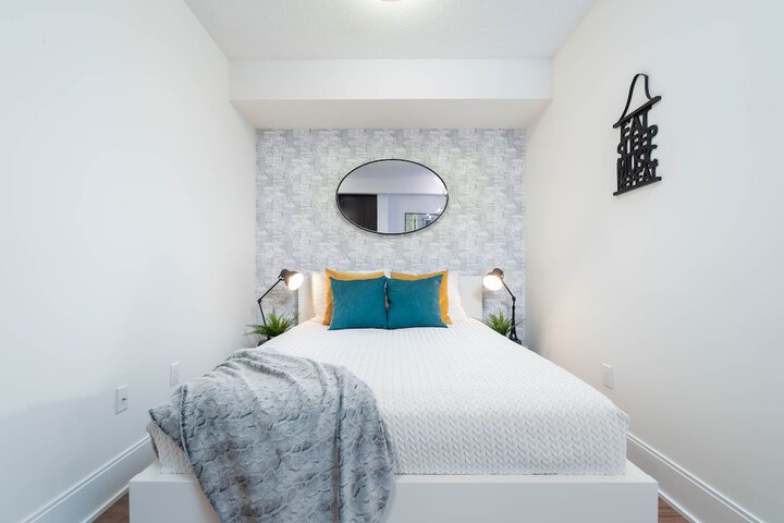 Room 3 of 38