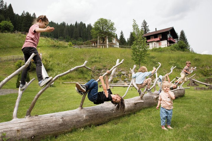 Childrens Activities 49 of 69