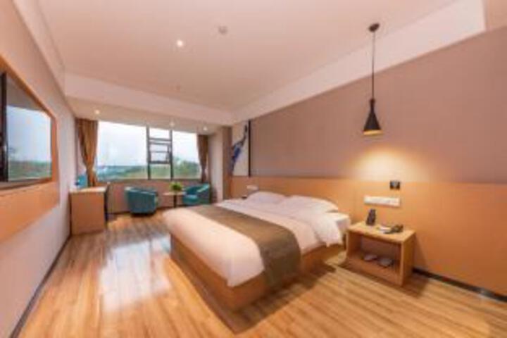 Room 12 of 14