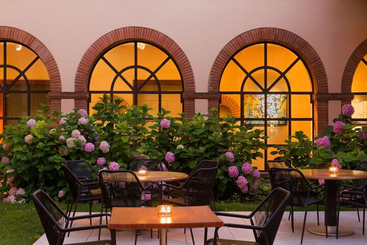 Terrace/Patio 74 of 76