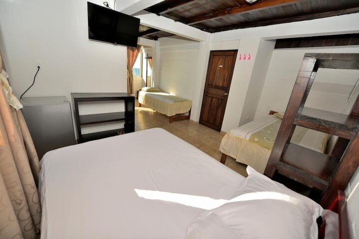 Room 12 of 41