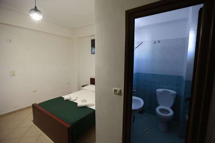 Room 19 of 69
