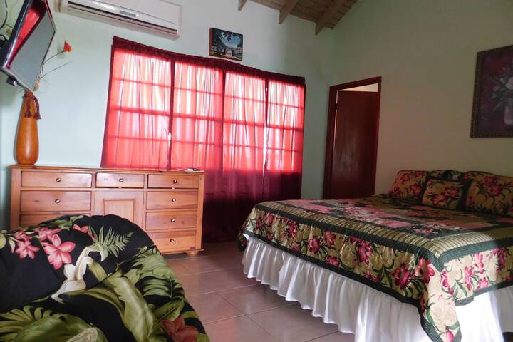 Room 8 of 193