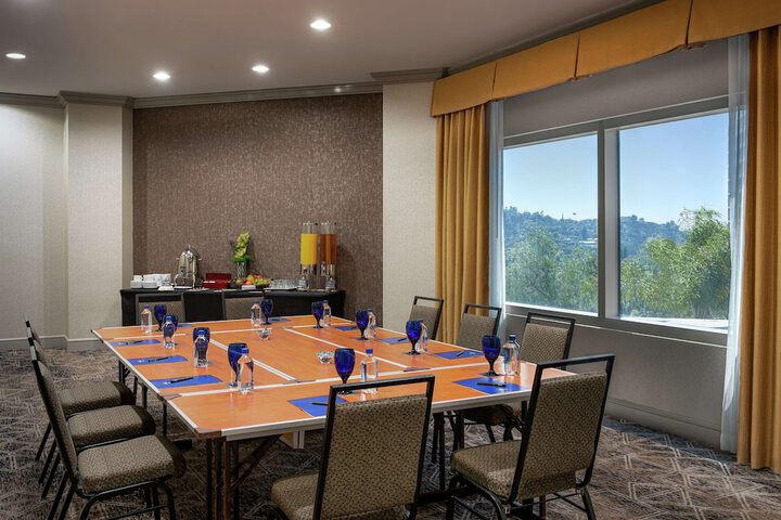 Meeting facility