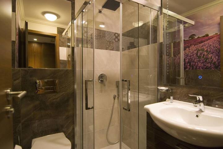 Clean Restrooms