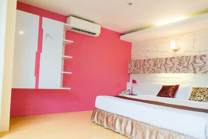 Room 13 of 67