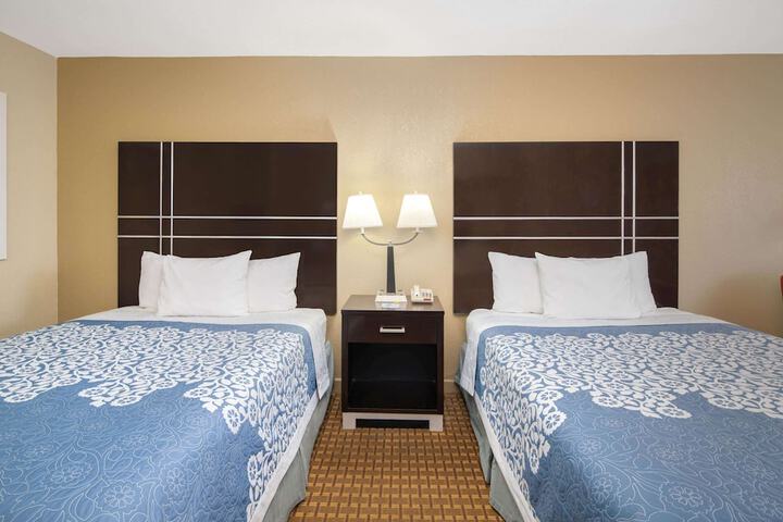 Room 8 of 15