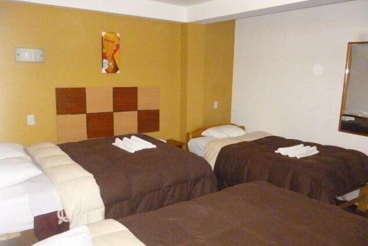 Room 10 of 38