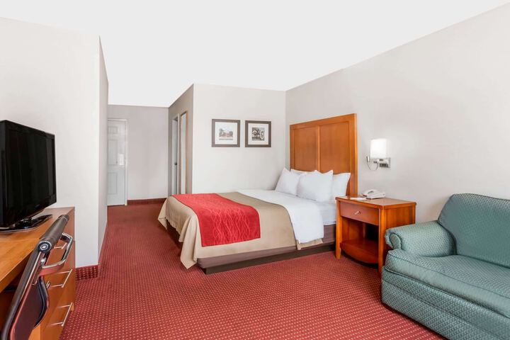 2 Double Beds (3 of 7)