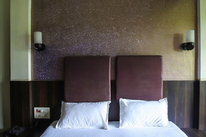 Room 3 of 25