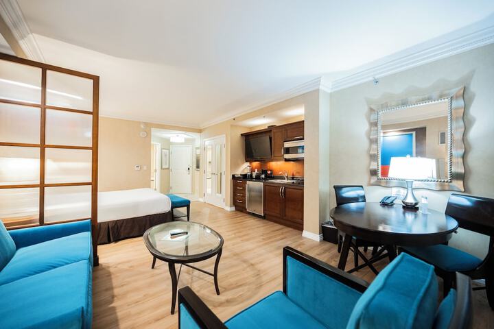 Room 43 of 438
