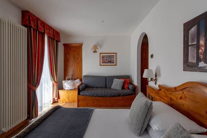Room 21 of 212