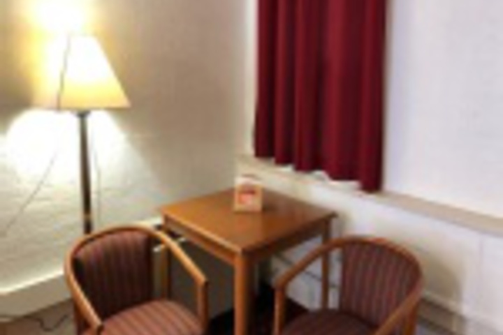 Room 193 of 228