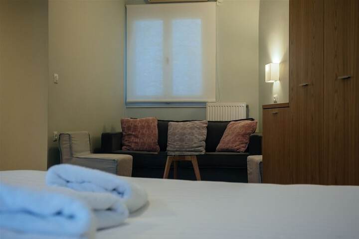Room 72 of 107