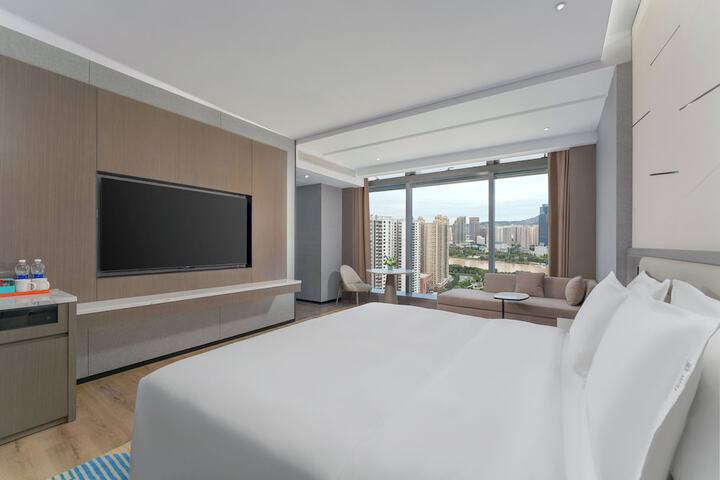 Room 10 of 45