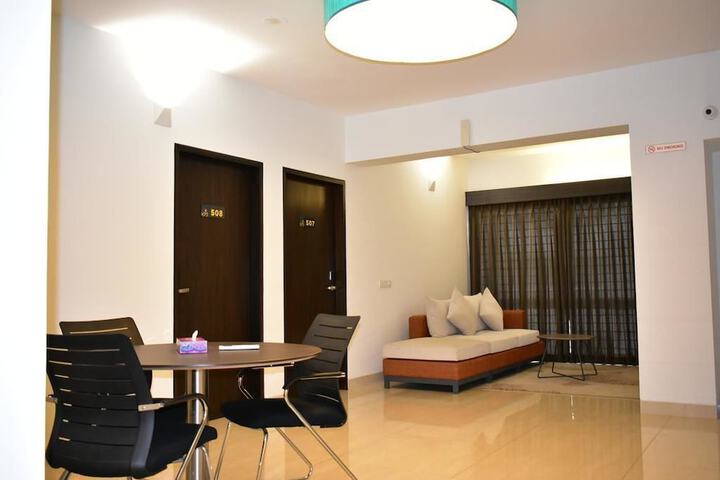 Room 8 of 19