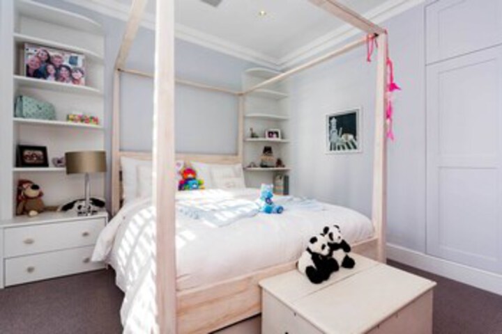 Room 26 of 39