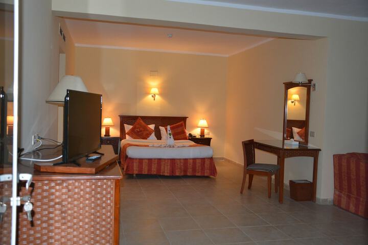 Room 5 of 19