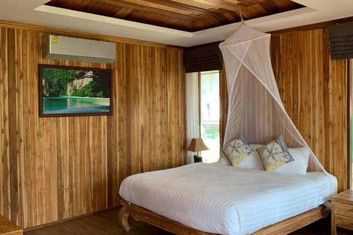 Room 20 of 70