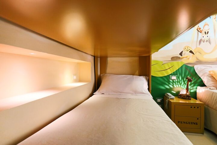Room 26 of 55