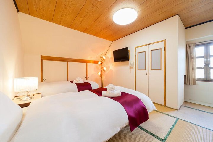 Room 14 of 74