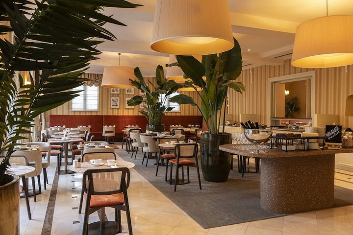 Breakfast area