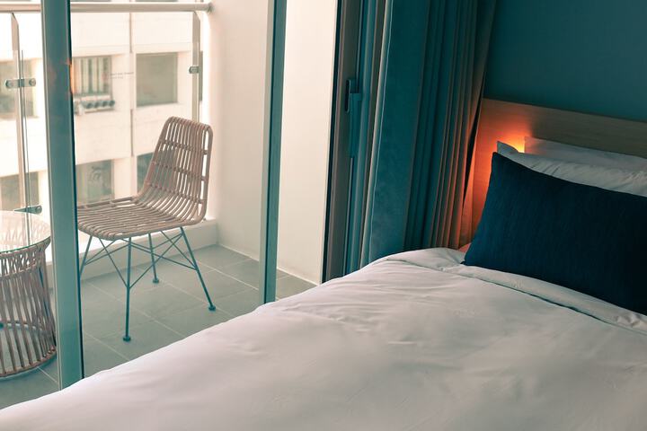Room 3 of 61