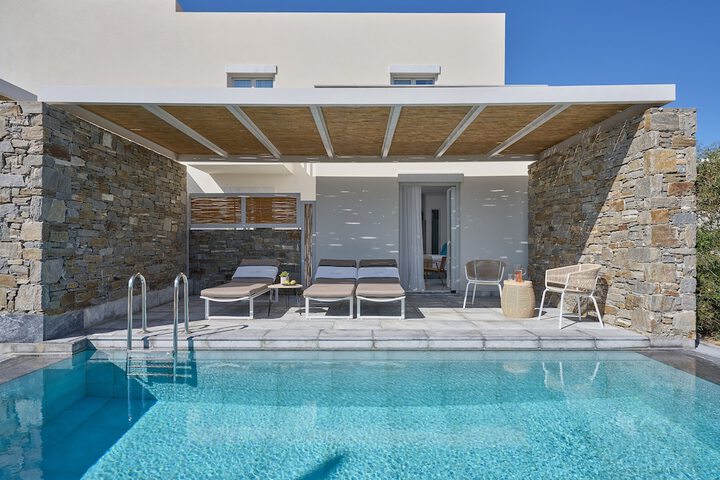 Pool 51 of 100