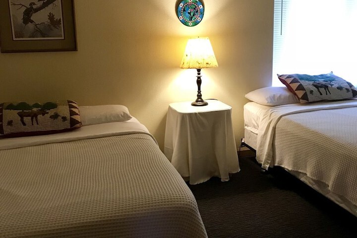 Room 10 of 50