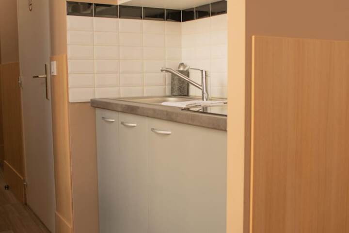 Room 8 of 42
