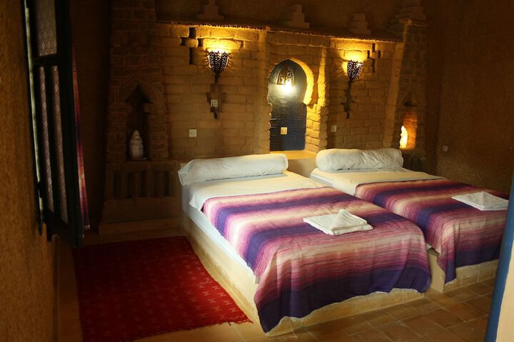 Room 4 of 68