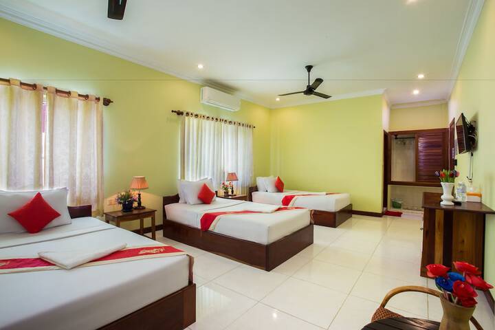 Room 5 of 36