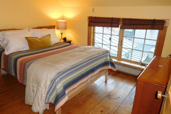 Room 15 of 118