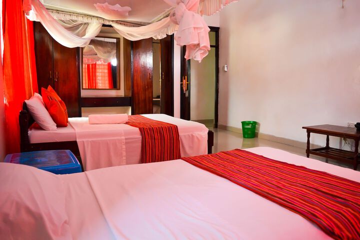 Room 8 of 55