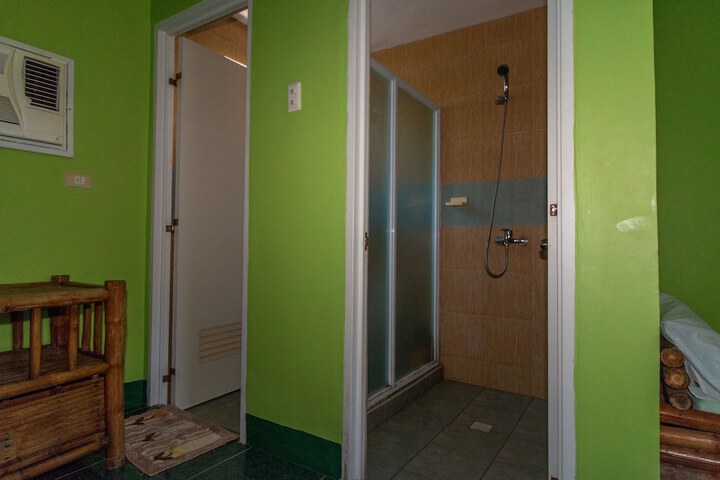 Room 123 of 210