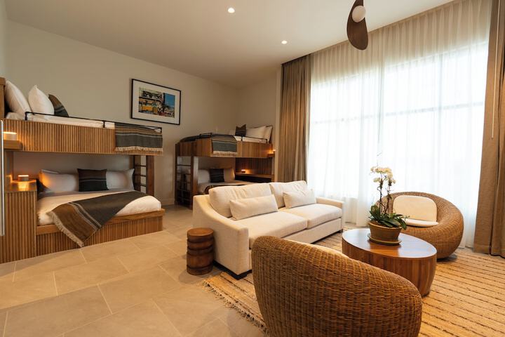 Room 5 of 47
