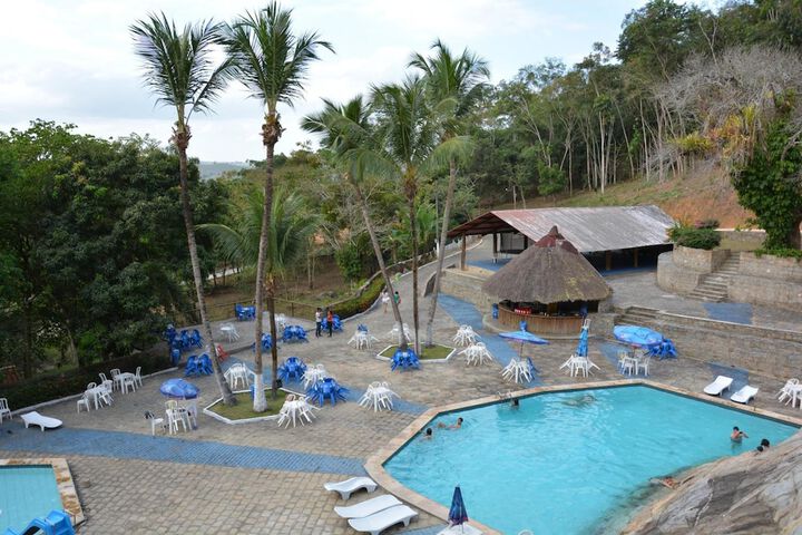 Hotel Pool
